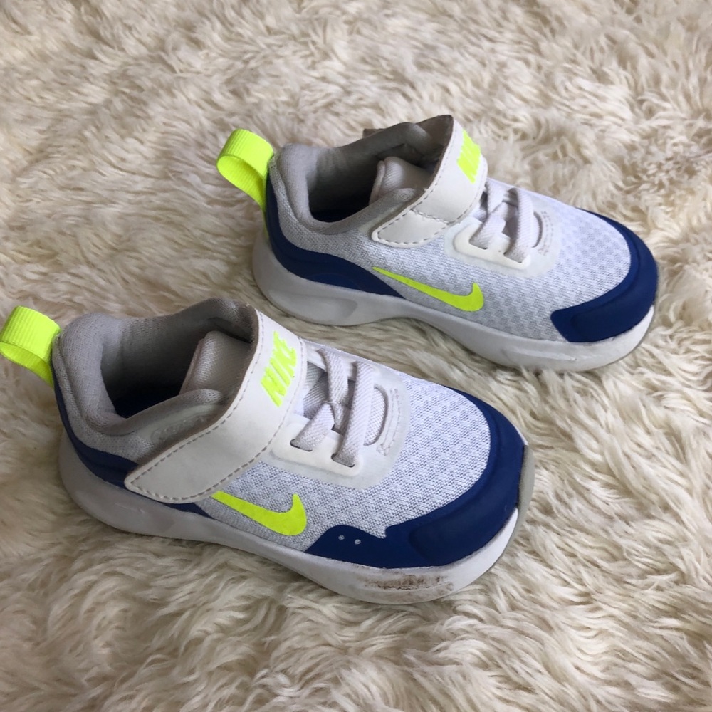 Nike Wearallday Sneakers